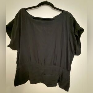 Anthropologie Maeve Black Short Sleeve Top Size 10 Blouse Scoop Neck Side Zip